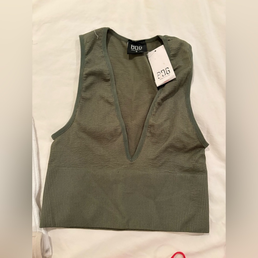 Bundle - Crop Tops - Picture 4 of 5
